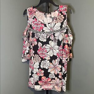 🌞3/$25 Hannah Black Floral Cold-Shoulder Top with Pink and White Blooms